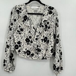 ASTR The Label Cream Black Floral Printed Long Sleeve Blouse Size Small